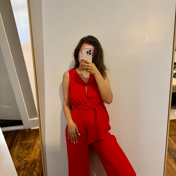 Zara red jumpsuit - Picture 3 of 7